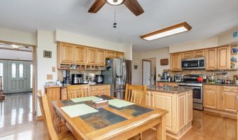 420 Fairway View Dr, Algonquin, IL 60102
