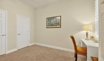 6903 Crestpoint Dr, Apollo Beach, FL 33572