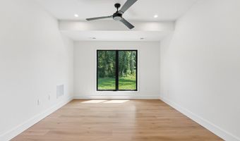 8302 ROBEY Ave, Annandale, VA 22003
