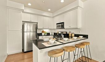 845 Harbor Cliff Way 305, Oceanside, CA 92054