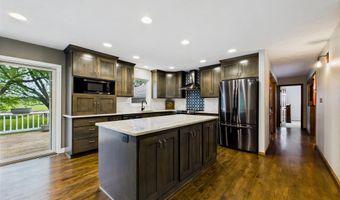 48124 268th St, Brandon, SD 57005