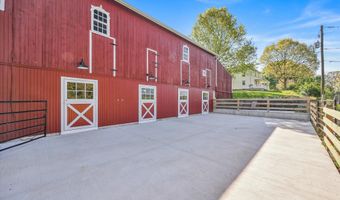 50 DRY HOLLOW Rd, Bernville, PA 19506