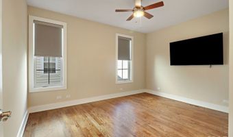 40491 N S Newport Dr, Antioch, IL 60002