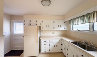 38 Marshall Dr, Burlington, VT 05408