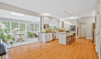 19917 INTERLACHEN Cir, Ashburn, VA 20147