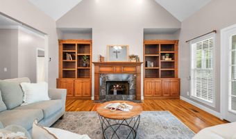 65 LIBERTY Ln, Anniston, AL 36207