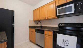 10 Dailey St H, Attleboro, MA 02703