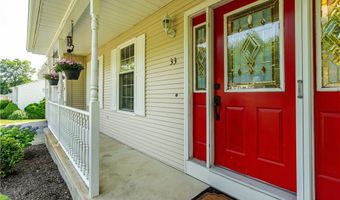 33 Oak Hill Dr, Johnston, RI 02919