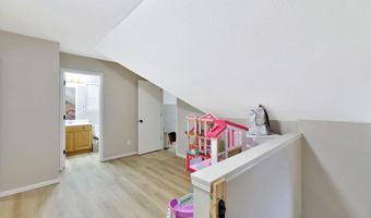 416 Country Hills Dr, Augusta, KS 67010