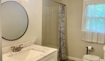 5 Susan Cir, Johnston, RI 02919