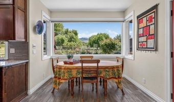 39 E Valley View Rd, Ashland, OR 97520
