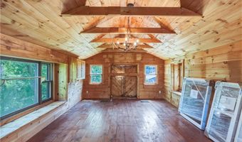 3 Sundale Rd, Cranston, RI 02921