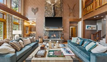 13531 Copper Ln, Bigfork, MT 59911