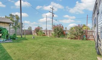 605 Comanche Trl, Altus, OK 73521