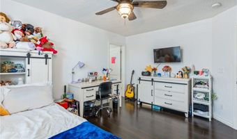 16501 Menahka Rd, Apple Valley, CA 92307