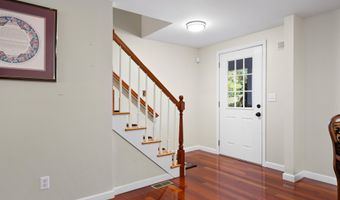 10 Barrington Dr, Bedford, NH 03110