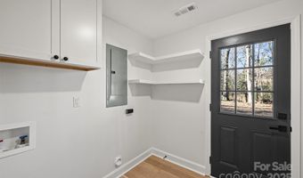 6706 Queensberry Dr, Charlotte, NC 28226
