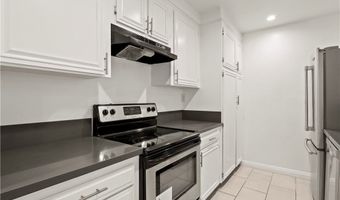 5334 Lindley Ave 125, Encino, CA 91316