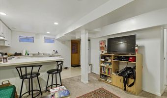 2816 27TH St NW, Washington, DC 20008