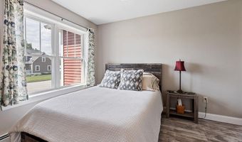 9 Fieldstone Dr, Augusta, ME 04330