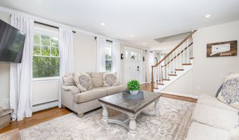 33 Lufkin Ln, Bristol, CT 06010