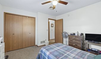 606 DeKalb Ave, Auburn, IN 46706