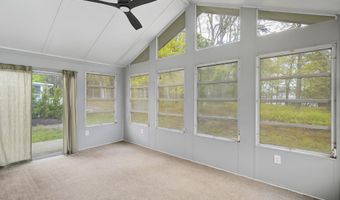 98 Pine Oak Blvd, Barnegat, NJ 08005