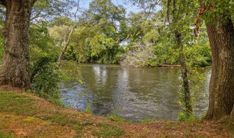 1020 Thomas Rd, Benton, TN 37307