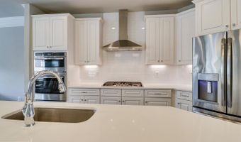 1318 S QUINN St, Arlington, VA 22204