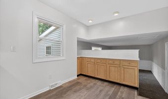12 Winifred Dr, Albany, NY 12205