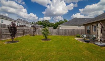 608 Surrey Ln, Benton, AR 72015