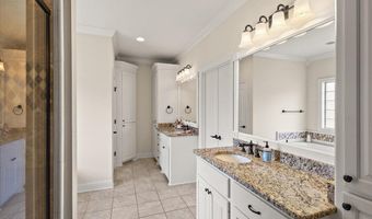 822 Osagian Cir, Brandon, MS 39042