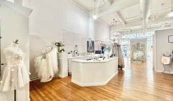 341 N CHARLES St, Baltimore, MD 21201