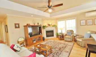 50 Kathryn Ln, Bangor, ME 04401