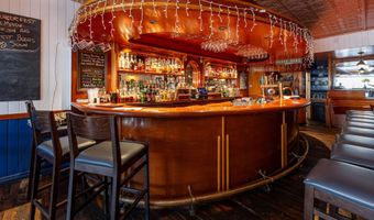 30 Cottage St, Bar Harbor, ME 04609