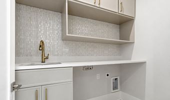 205 Shady Grove Ln, Alpharetta, GA 30009