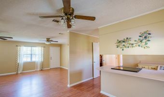 617 NORTHWOOD Dr, Baxley, GA 31513