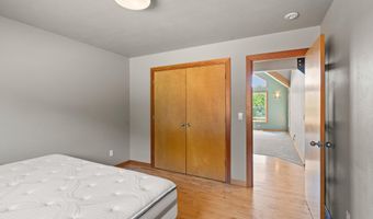 30 Steinman Dr, Ashland, OR 97520