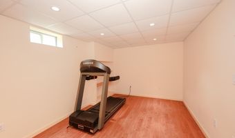 11 Mountain Rd, Bedford, NH 03110