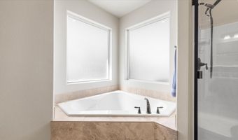 22011 E Berry St, Benton City, WA 99320