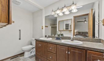 2236 E Roanoke Dr, Boise, ID 83712