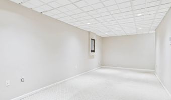 24065 Watauga Rd, Abingdon, VA 24211