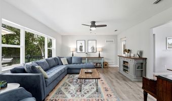 2305 BUCKMINSTER Cir, Orlando, FL 32803