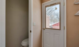 8 2nd St, Alexandria Bay, NY 13607