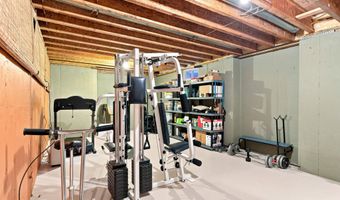 3235 Lakeview Dr, Allegan, MI 49010