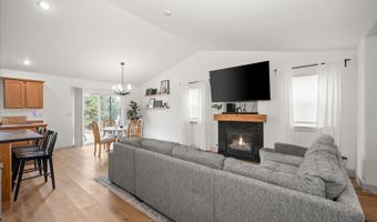 13710 W 12 Ave, Airway Heights, WA 99001