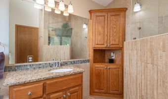 15825 Garden View Dr, Apple Valley, MN 55124