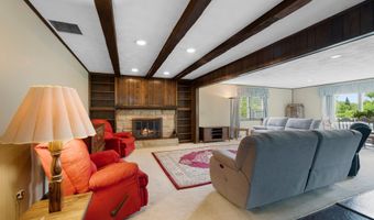 213 S Clark St, Auburn, IN 46706