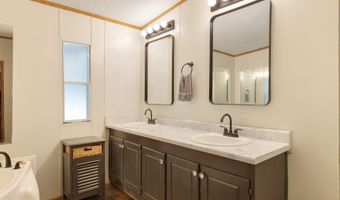 1027 Anne Dr, Arnaudville, LA 70512