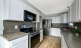 1033 Herberich Ave, Akron, OH 44301